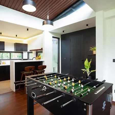 Cargo Haus By Stayvista - 2Bhk Villa With Bar & Pet Friendly-3
